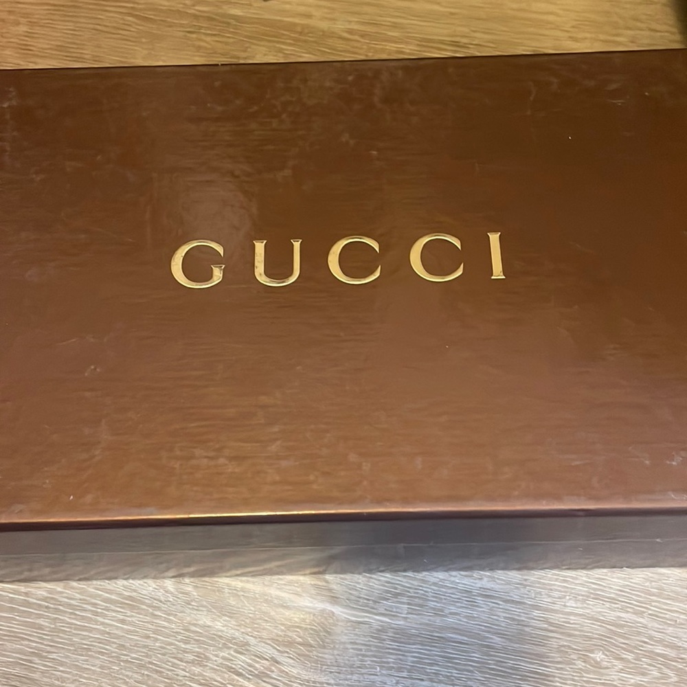 GUCCI SAND PELLE S CUOIO BRAND NEW NEVER WORN
